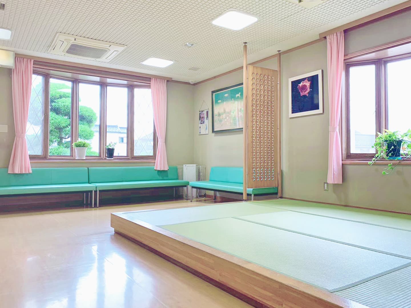 山本クリニック_待合室